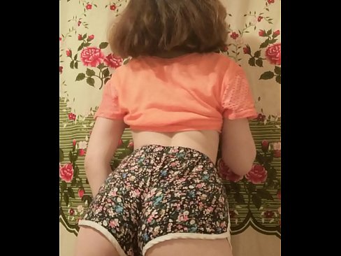 ❤️ Leanbh óg sexy ag baint dá shorts ar cheamara Porn uainn ga.mysexgamer.ru ❌️❤